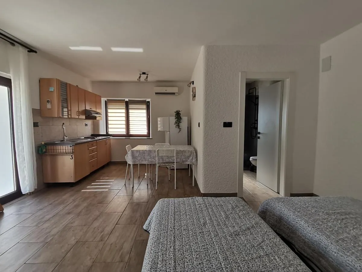 Apartment Studio Luna Bale